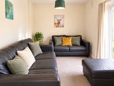 ⛱️🚣‍♀️Great Double Room, &pound;100 Deposit-Dont Miss⛱️ Main Photo