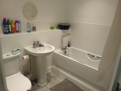 Room to let  Main Photo
