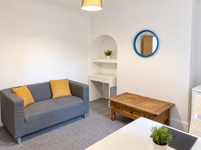 ⛱️🚣‍♀️Only &pound;100 Deposit,Near Hospital⛱️🚣‍♀️33Se Main Photo