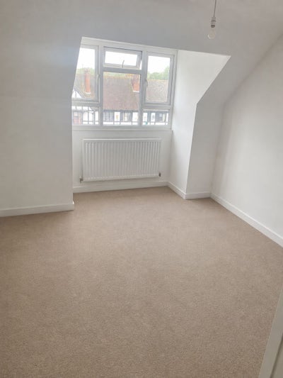 Unfurnished double room in East Horsley Main Photo