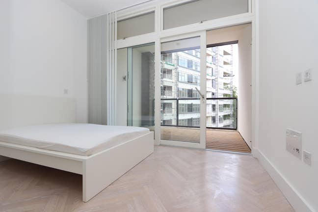 Modern 3-Bed Flat | Highbury 1 Room Left! Hurry! Main Photo