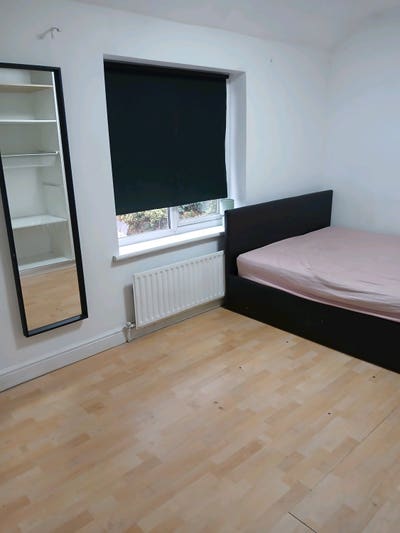 Room rent  Main Photo