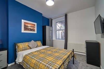 🏡Walk to Dockyard – Spacious Rooms🏡 Main Photo