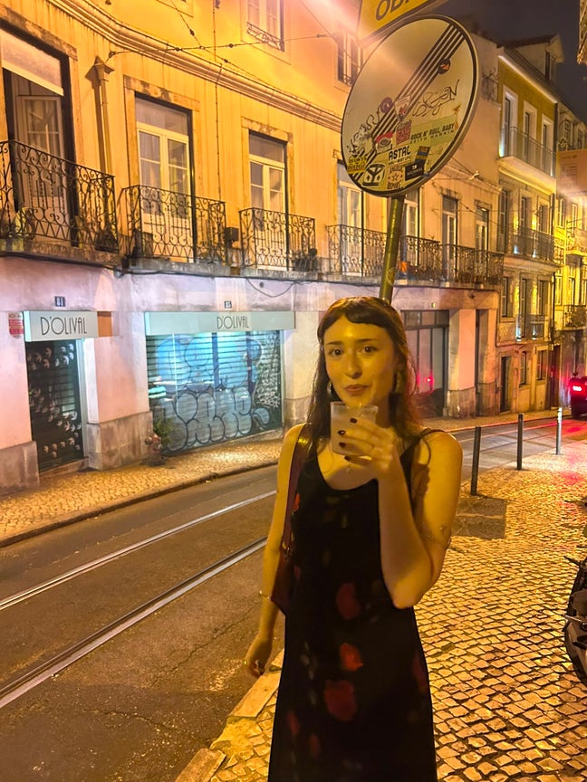 Masters Student looking for room! Main Photo