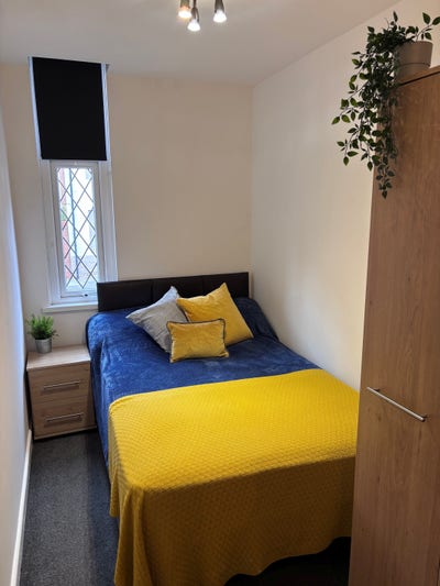 ***Available Now*** **All Bills Included** *Fully  Main Photo