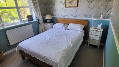 Room to rent short walk to Wendover Station Main Photo