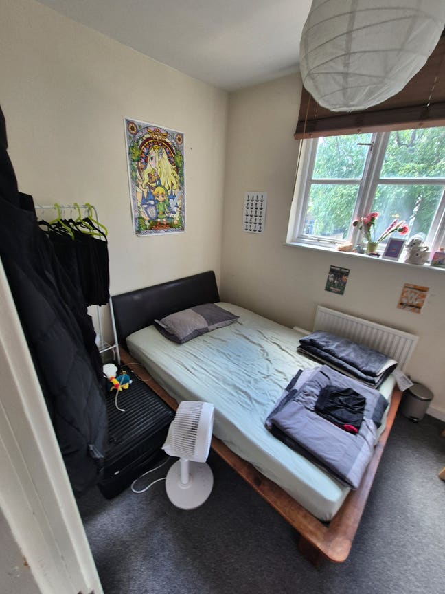 Double in Mile End Universal Credit Allowed No Dep Main Photo