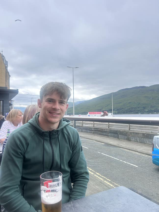22 Year Old Young Professional Seeking Room Main Photo