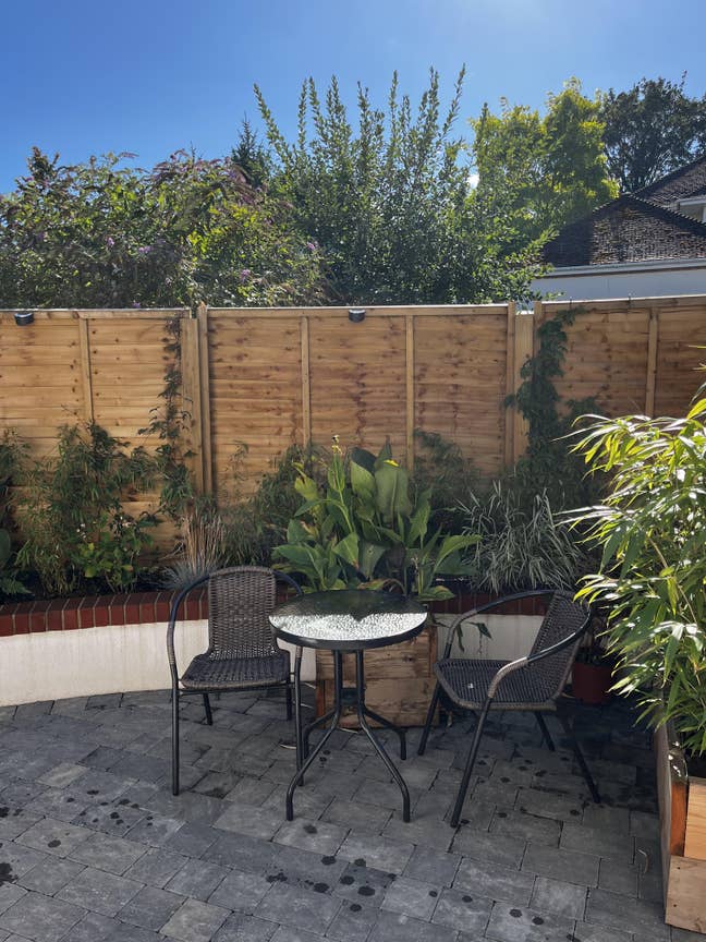 MON–FRI | Private Studio | Southbourne Main Photo