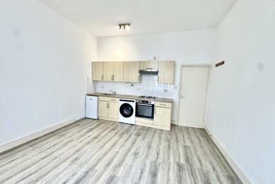 1 bed in  Ladbroke Crescent, Notting Hill, W11 Main Photo