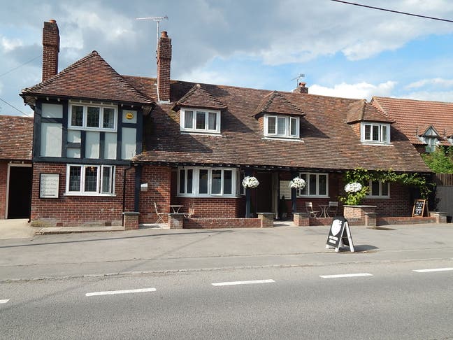 One Bedroomed First Floor flat Blewbury  Main Photo