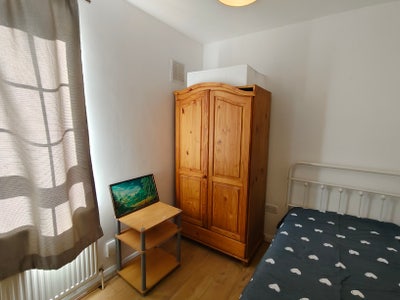 Single room for rent in SE7 Main Photo