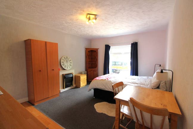 Stylish Studio Apartment – Available Now – Excelle Main Photo
