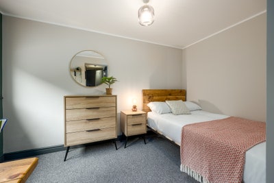 Ensuite Rooms Available 🏡 Arlington Drive Main Photo