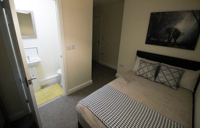 En-suite Rooms to rent Thurcroft - No Deposit  Main Photo