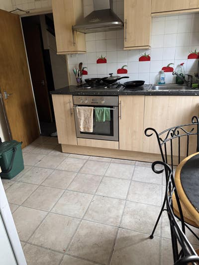Big double room available for one or couple  Main Photo