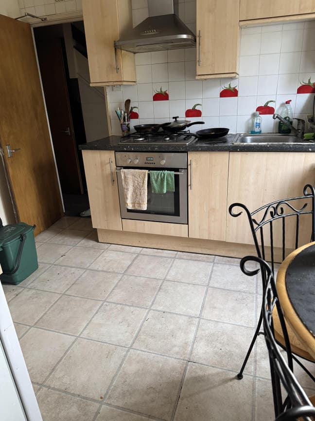 Big double room available for one or couple  Main Photo