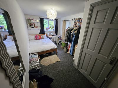 Dawlish Road - Ensuite Room- Tenant Needed  Main Photo