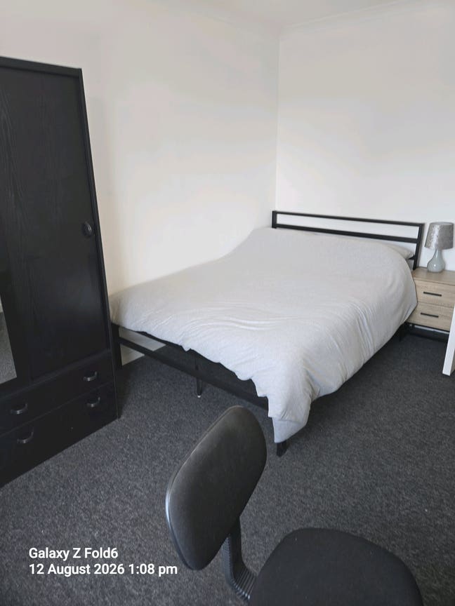 Double room available  Main Photo
