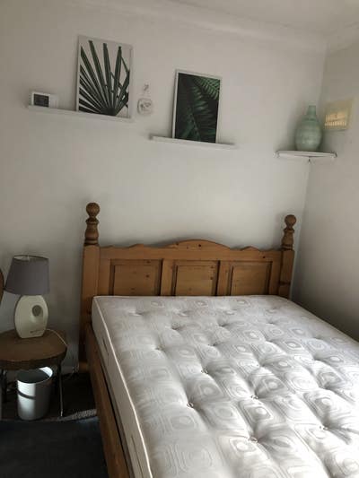 Room  in Loughton Near E15 and New City College Main Photo