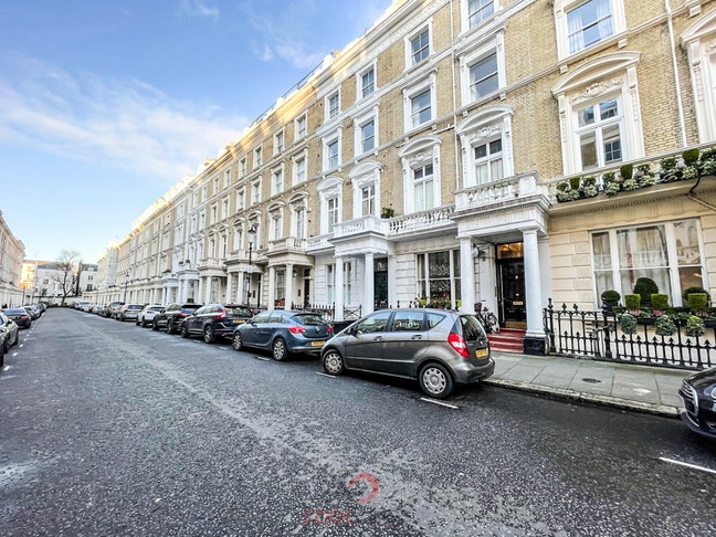 Studio in Clanricarde Gardens, Notting Hill Gate,  Main Photo