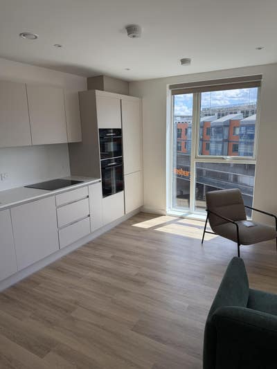 Double room & private bathroom Main Photo