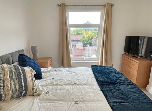 HOUSE SHARE &pound;700pcm incl bills   Main Photo