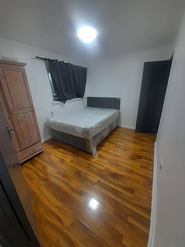 Double Room to Let Main Photo