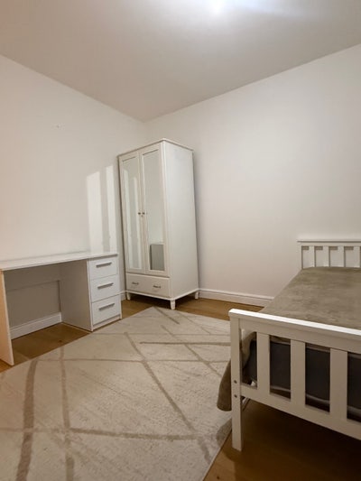 Duble room în share house  Main Photo