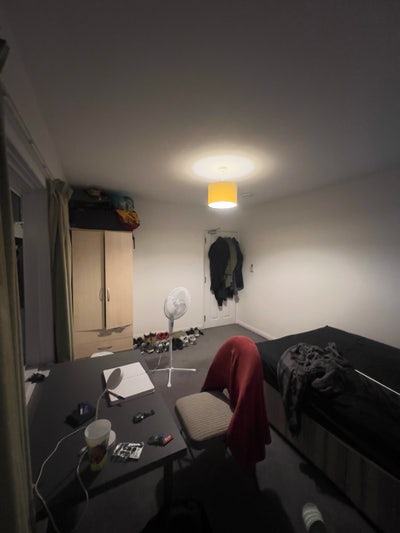 Big room to rent Main Photo