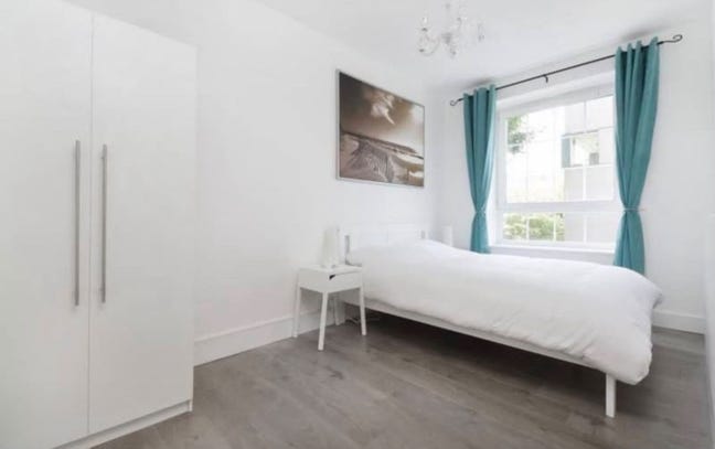 Lovely double room in quiet flat Main Photo