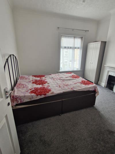 Double room available for rent-475/month  Main Photo