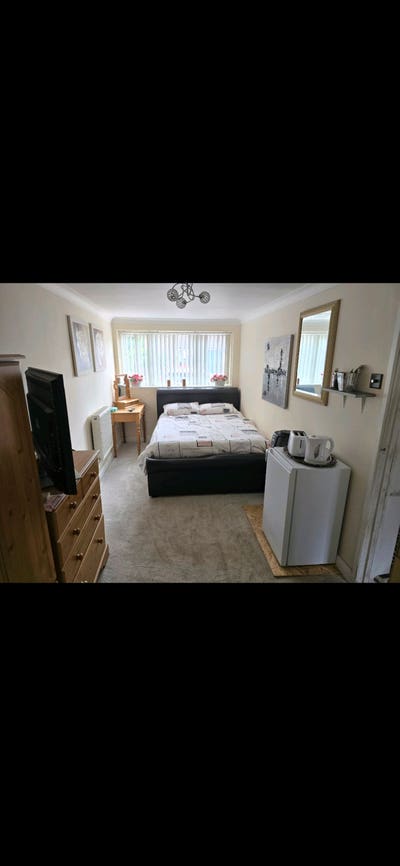 2 double rooms 1 with ensuite  Main Photo