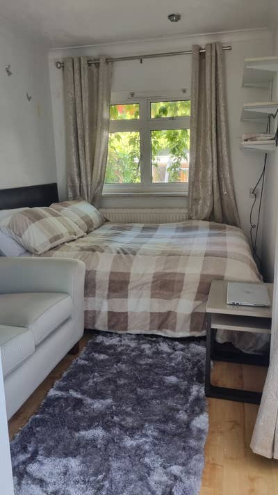 Self-Contained Room, own entrance, Bills included Main Photo