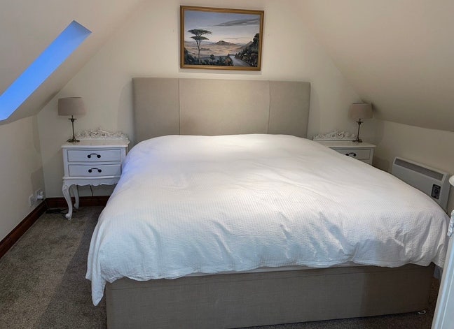 Monday-Friday lodgers - Self contained annex  Main Photo