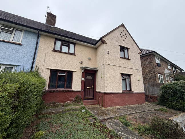 Available to individuals rooms in shared HMO Main Photo
