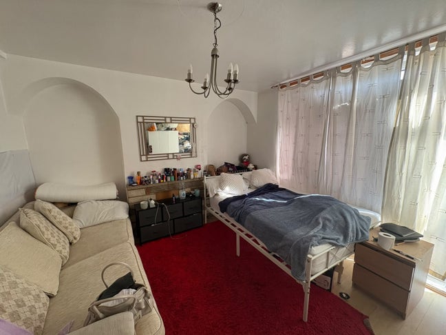 🏠 Rooms Available – Devons Road, E3 3Ra Main Photo