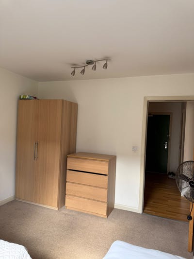 Modern & Spacious Flat for Rent Main Photo