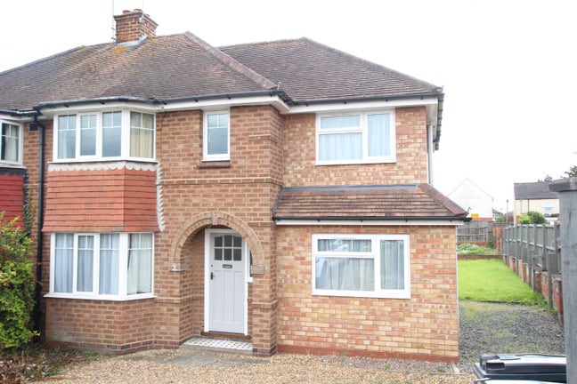 Available SEPT 2026 - 2 Student Rooms- Blakefield  Main Photo