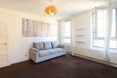 2 Rooms in the Luxurious Area of Wapping 🏙️✨ Main Photo