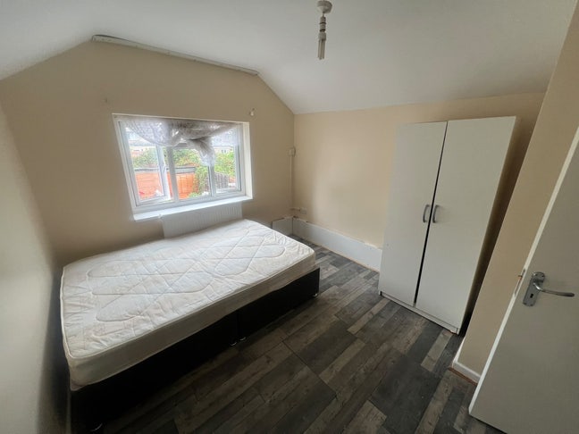  @Brand New 3 Double Room's in Turkey Street EN1 @ Main Photo
