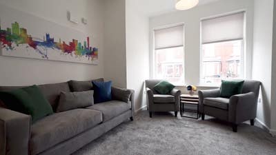 5 bed terraced house to rent in Salford  Main Photo