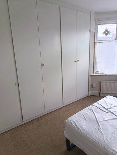 Two double rooms -Seven Kings &pound;595pm Main Photo