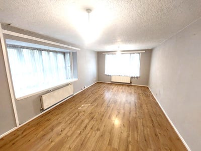 Spacious rooms from &pound;250 including bills Main Photo