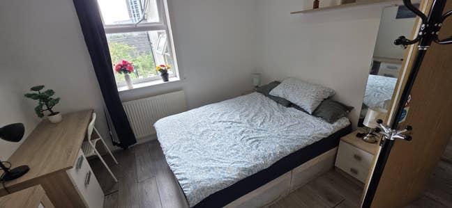 Pretty large single room in Willesden Junction Main Photo