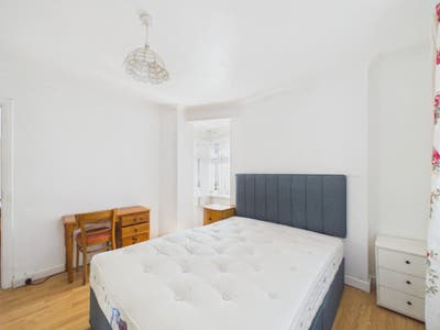 Affordable Rooms to Let in Swansea St Thomas Area Main Photo