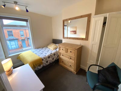 Room 5, Vernon Street, Lincoln, LN5 7QT Main Photo