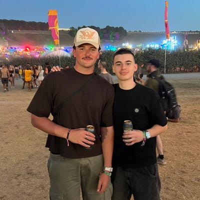 Kindly looking for a room! Main Photo