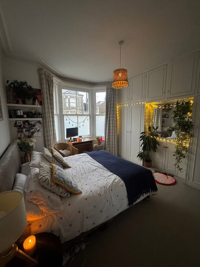 Large double room - beautiful house - Battersea/CJ Main Photo