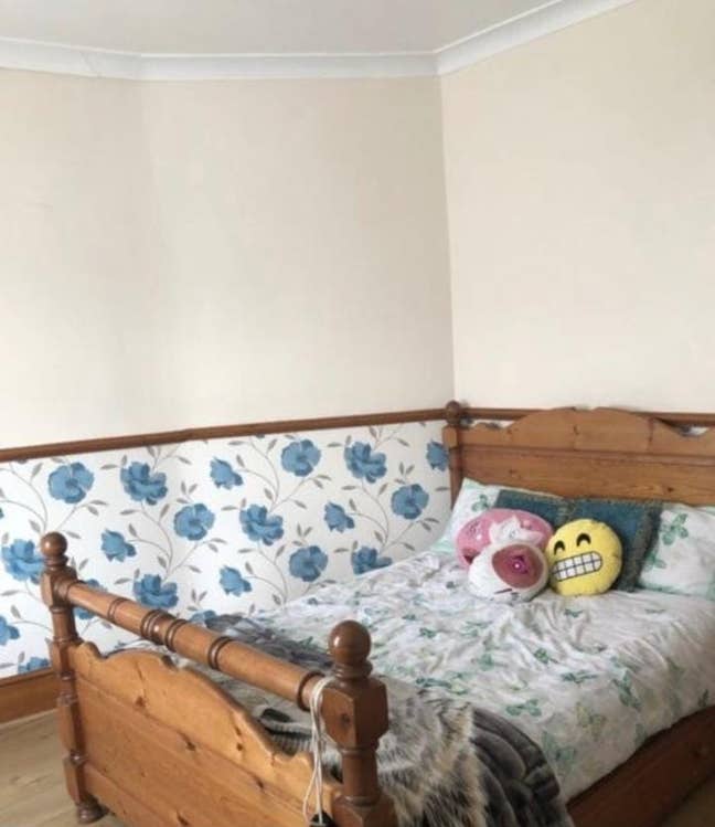 Furnished Double Room in SE18 Main Photo